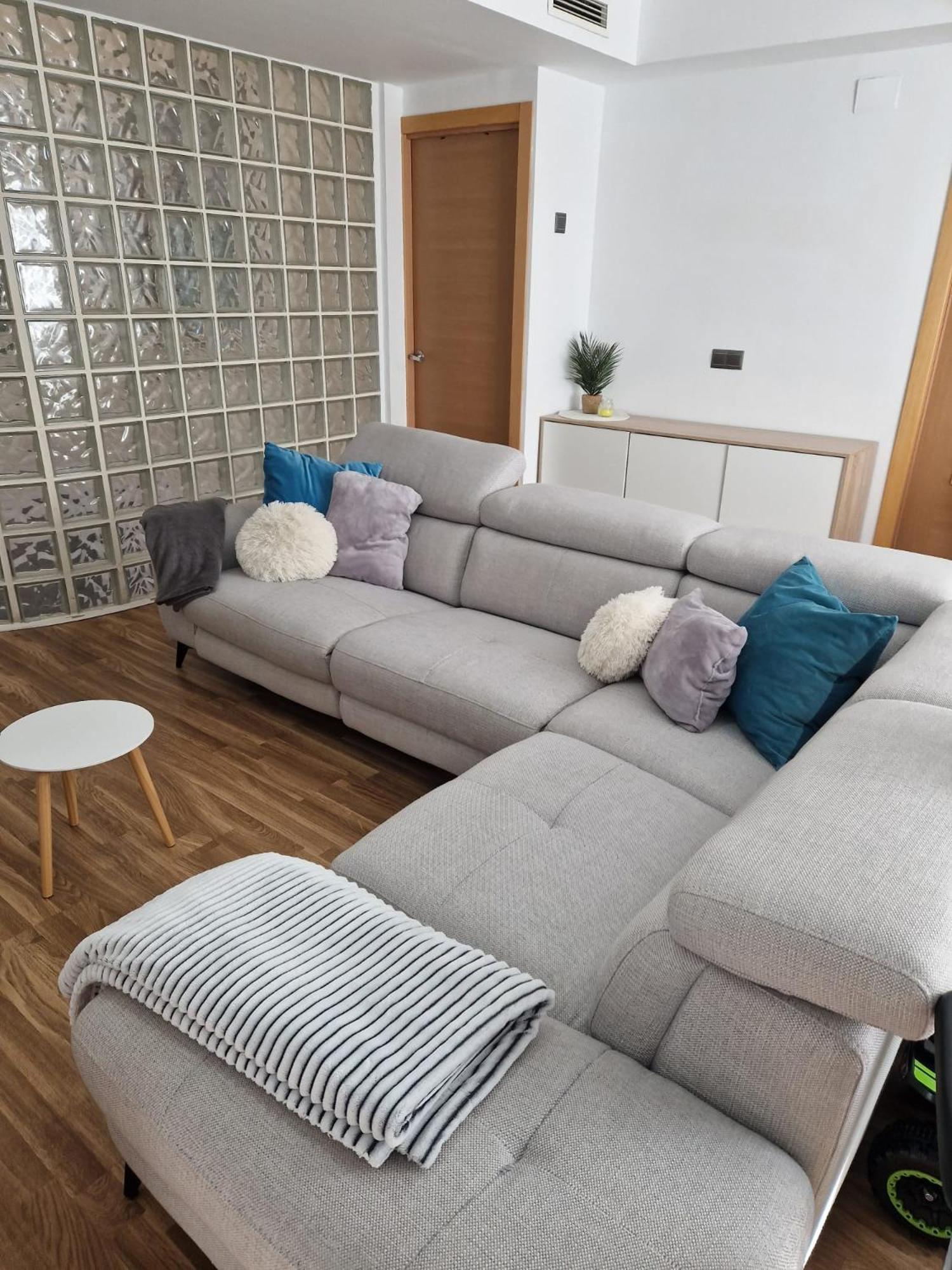 アリカンテQuarto Com Banheiro Privado Em Apartamento Familiarアパートメント エクステリア 写真